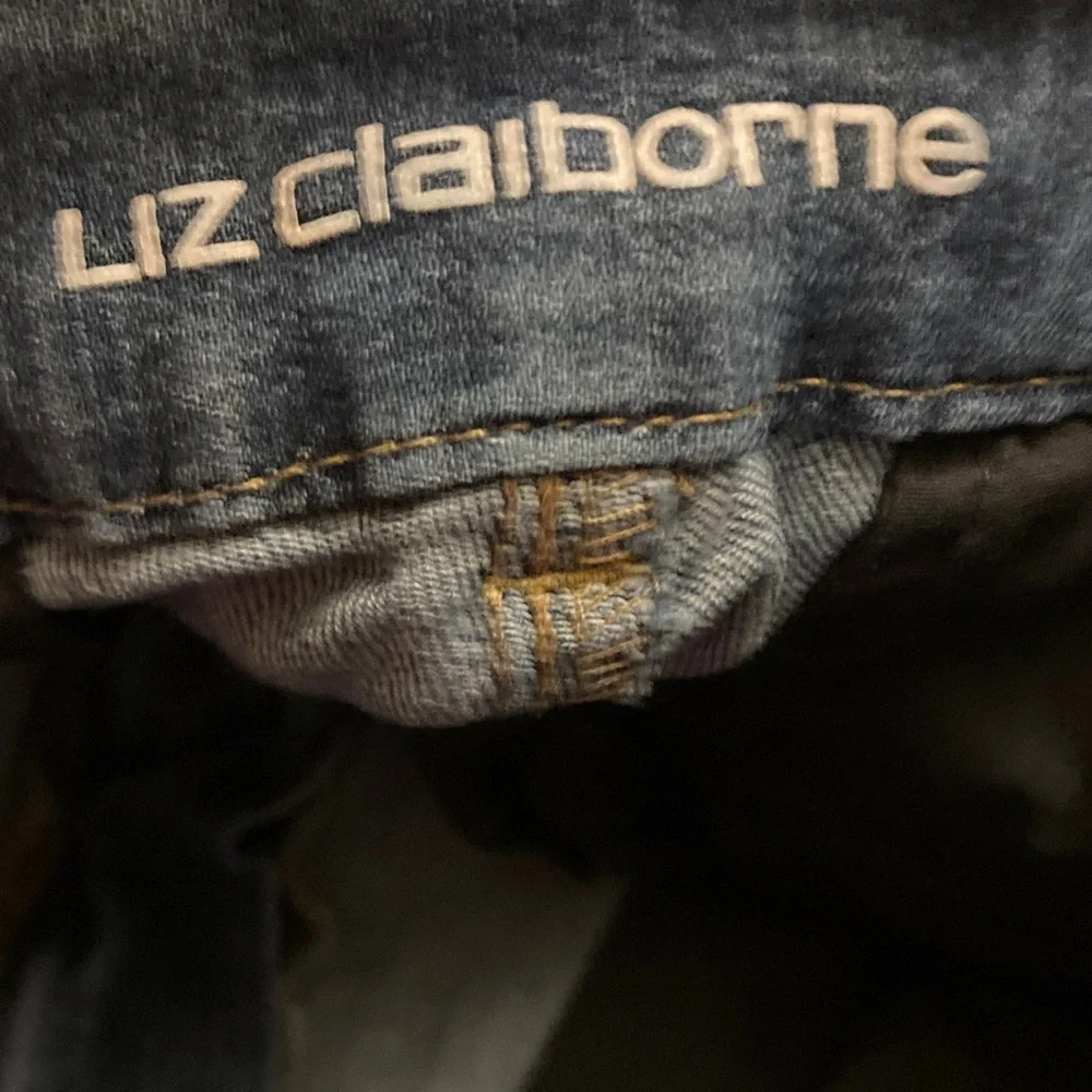 Liz‎ Claiborne Blue Jeans 6